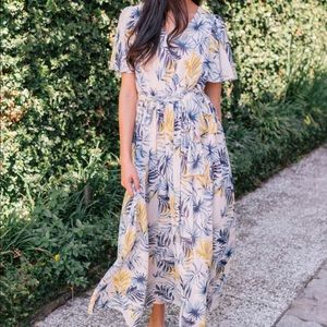 Gal Meets Glam Kiki leaf print chiffon dress NWT